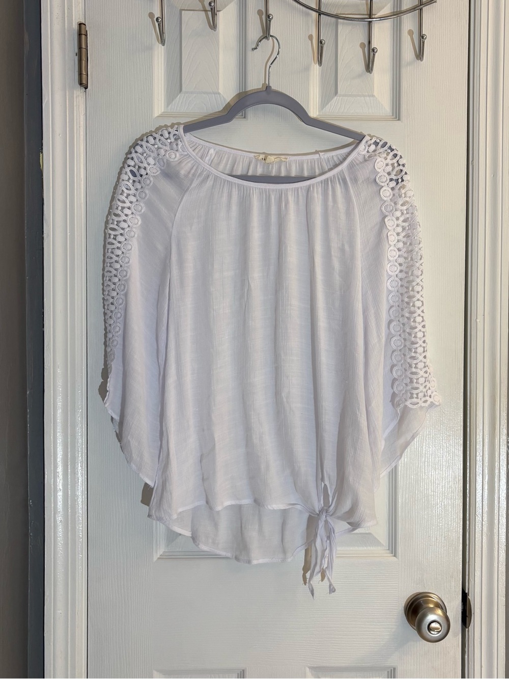 Parallel Skies White Lace Sleeve Tie Front Blouse Top Women's Size S Rayon Blend